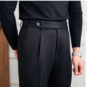 Lucio Wool Trousers in Black